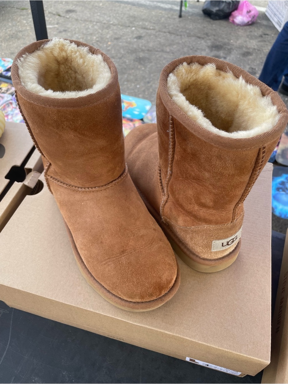 UGG Kids Classic II Chestnut Boots Size 4 Youth w/ Original Box